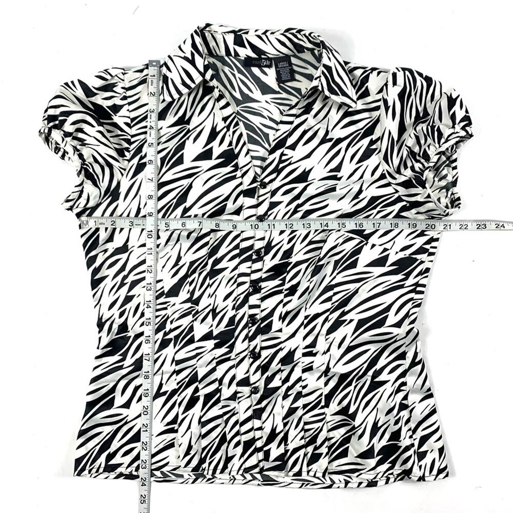 Button Down Short Sleeve Top - image 6